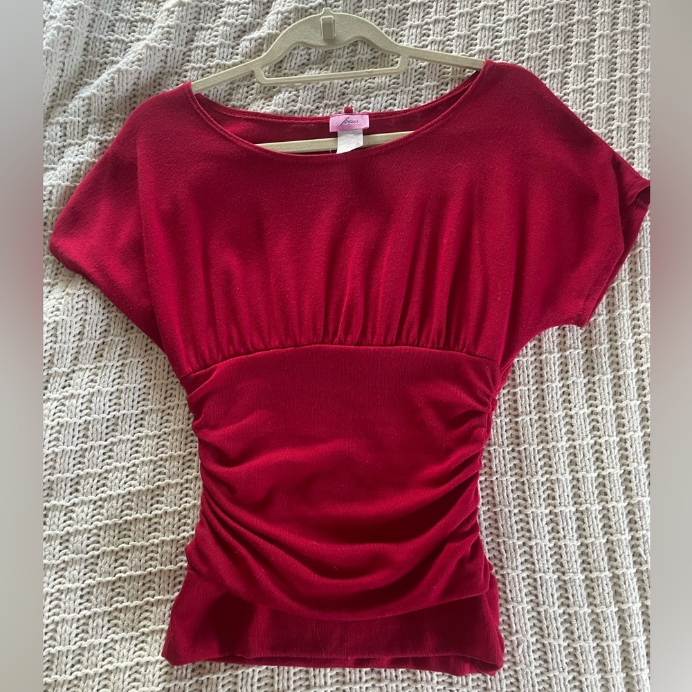 focus ❤️ fitted top